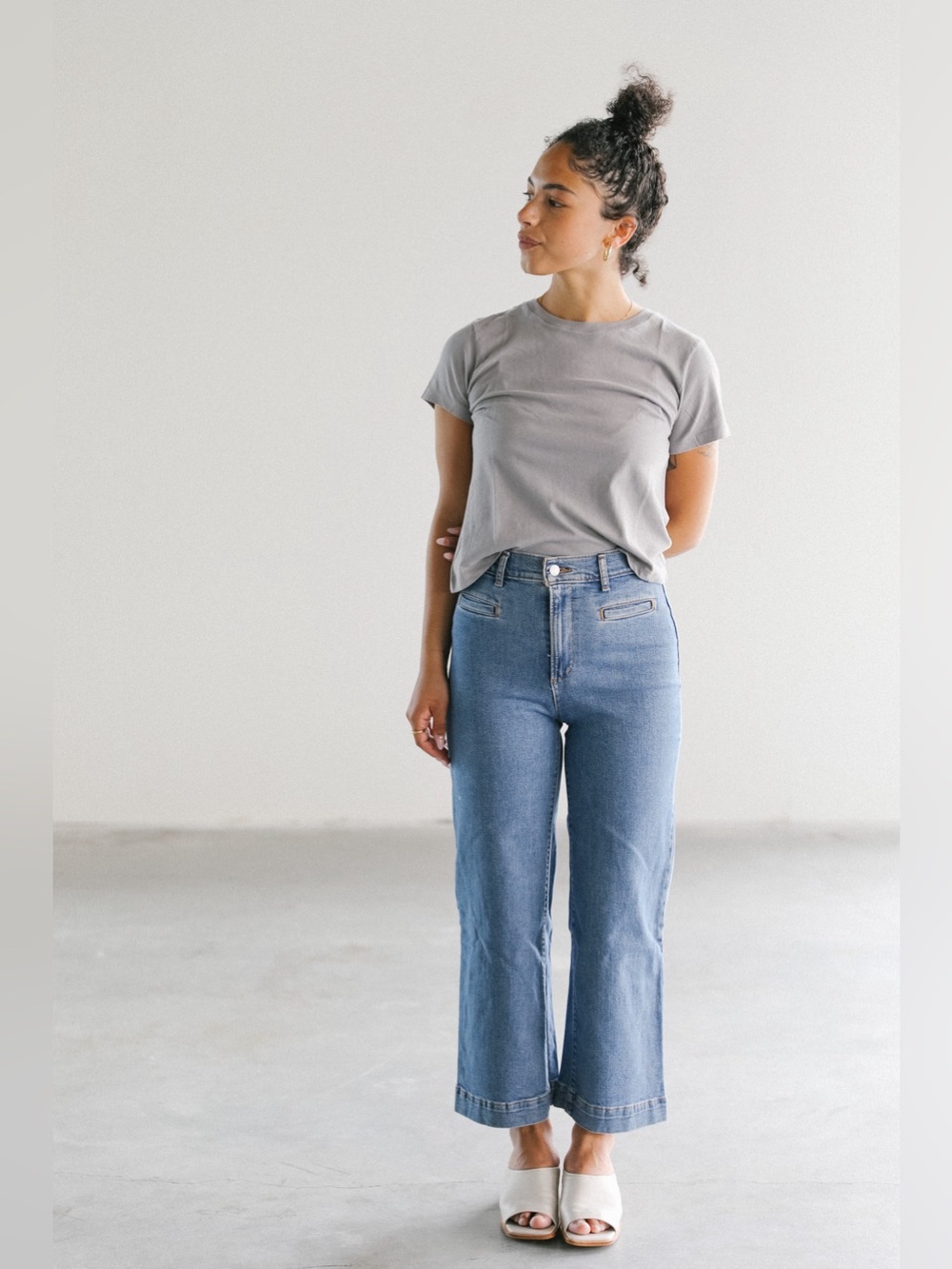 Levi’s Premium Ribcage Wide Leg Cropped Denim Jeans Size 27